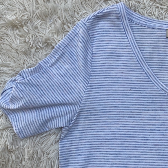 Loft Scoop Neck Striped Top ๐ Gray & White - Picture 5 of 16